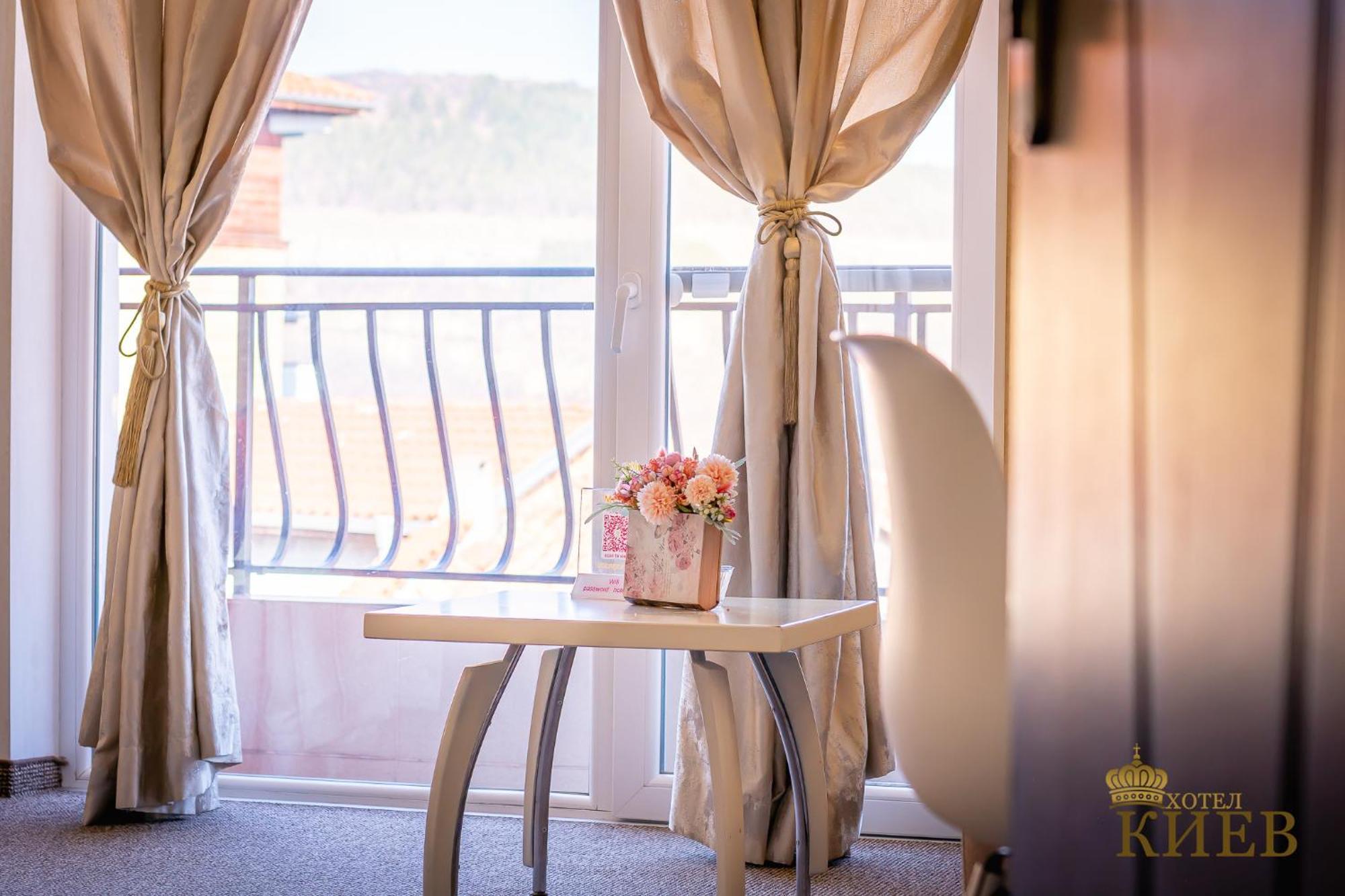 Hotel Kiev Veliko Turnovo Bagian luar foto