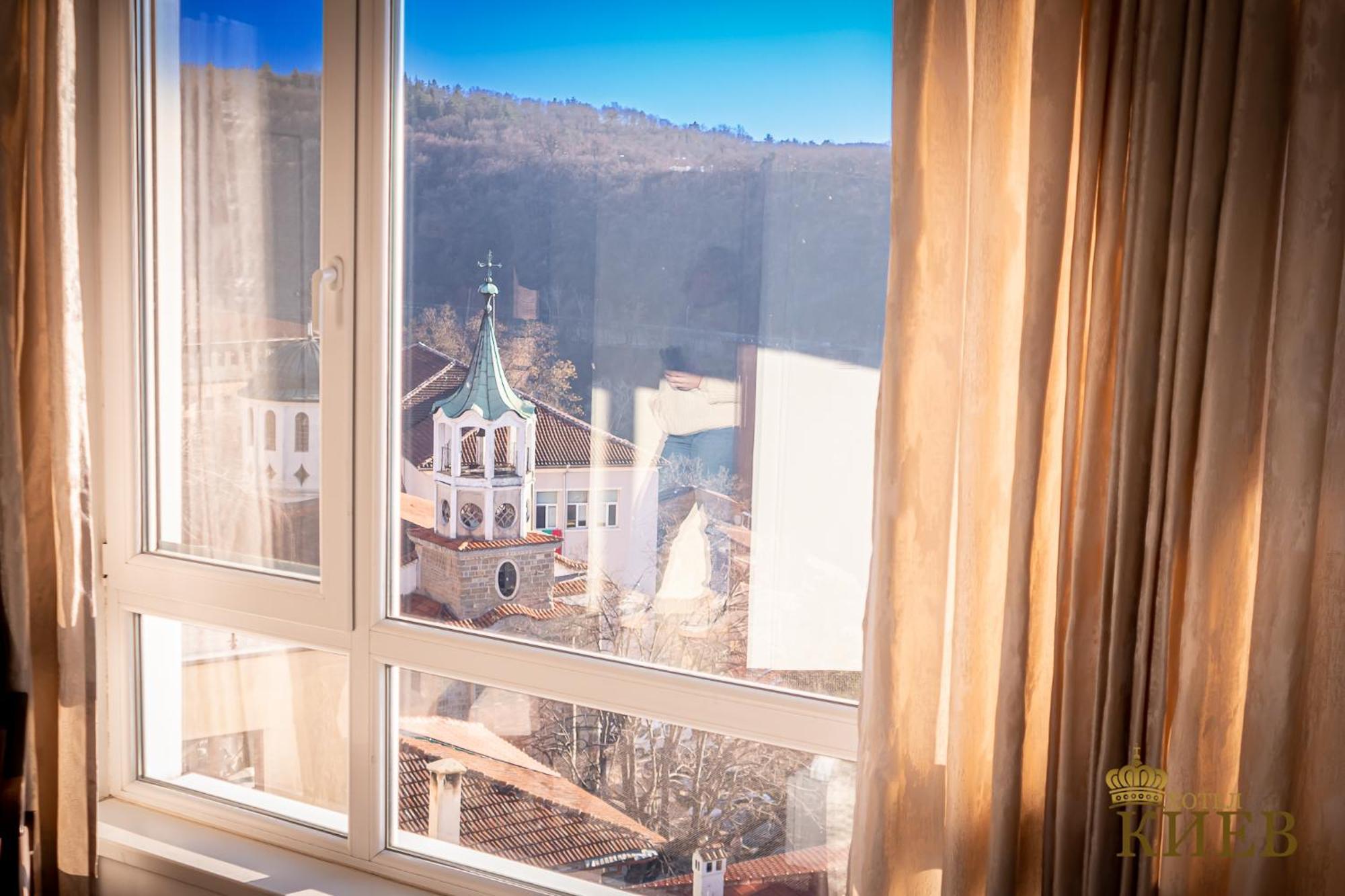 Hotel Kiev Veliko Turnovo Bagian luar foto